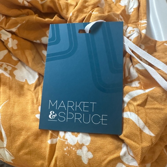 Stitch Fix - Market & Spruce Top - Picture 4 of 5